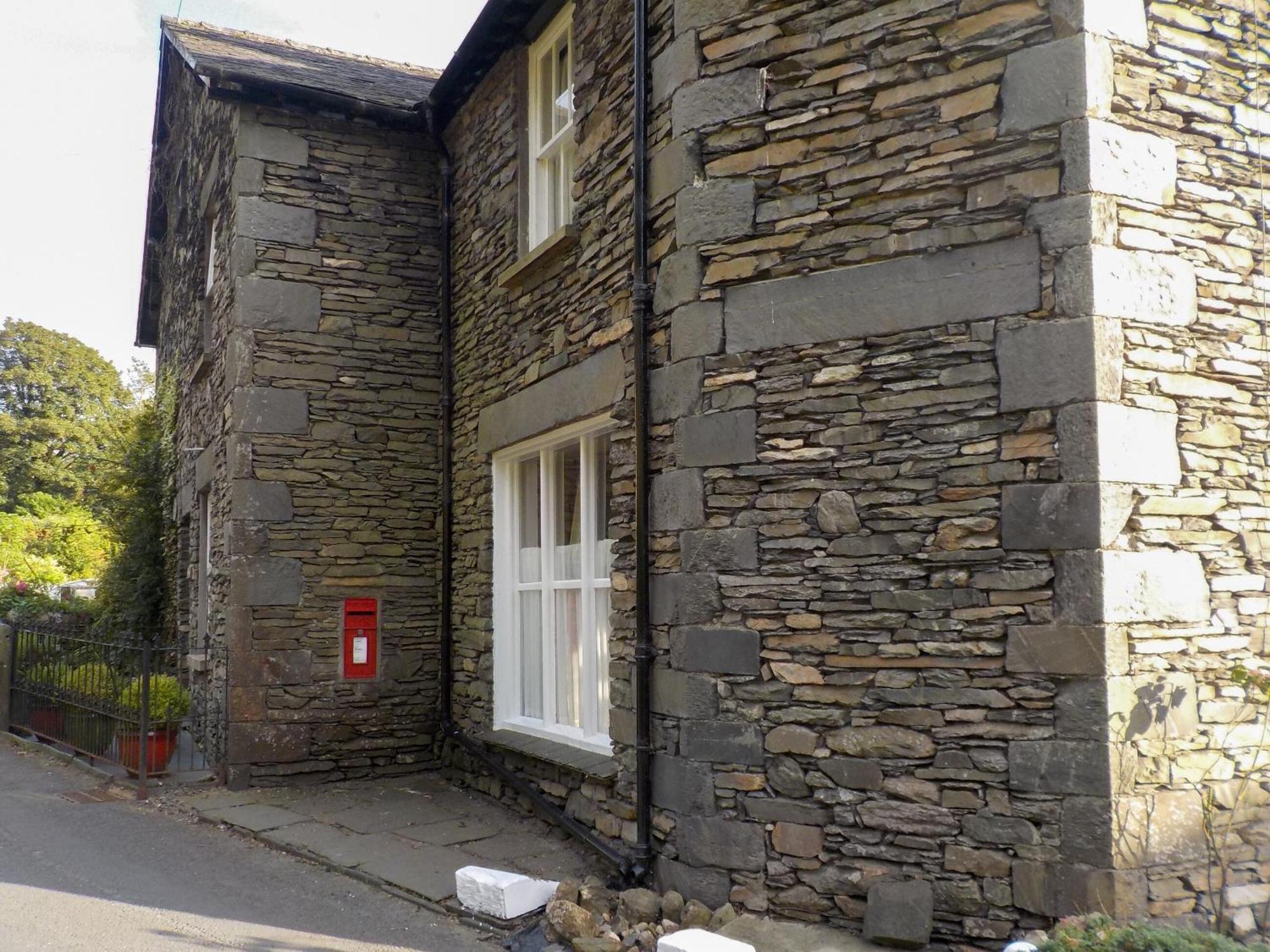 Letterbox Cottage Near Sawrey Экстерьер фото